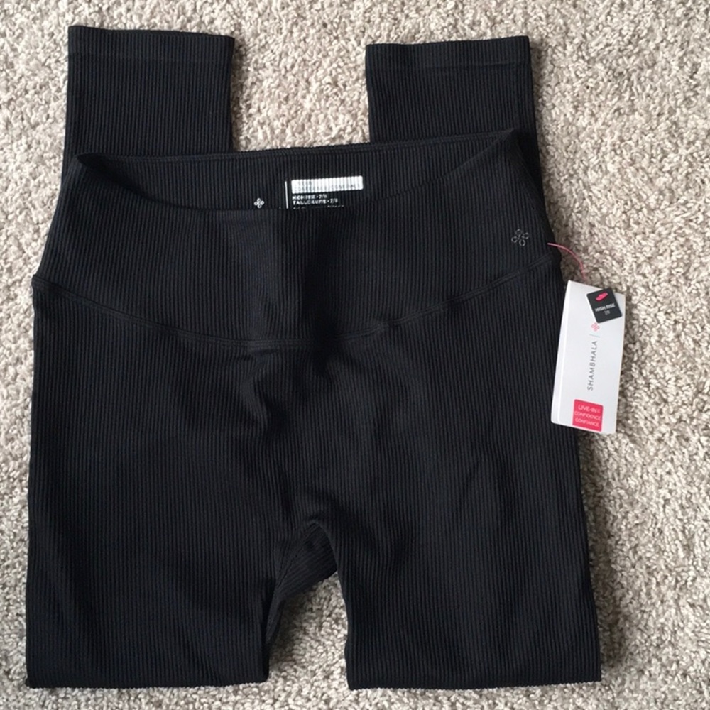 Ribbed high rise cropped leggings - M-L